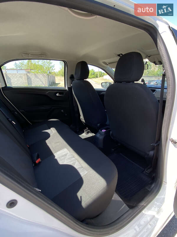 Седан Citroen C-Elysee 2016 в Петриковке