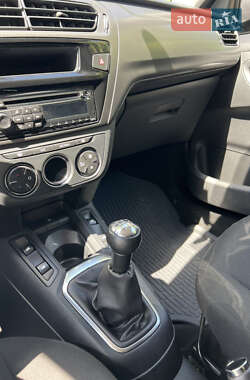 Седан Citroen C-Elysee 2013 в 