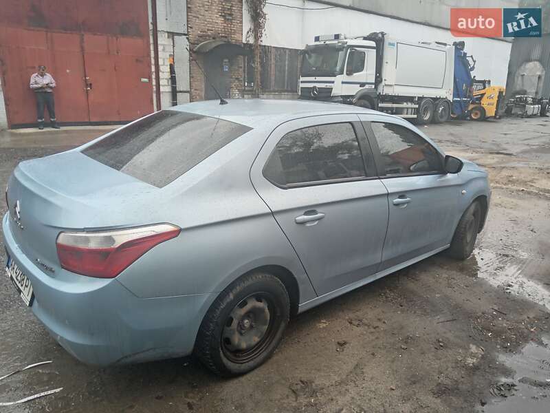 Седан Citroen C-Elysee 2013 в Киеве