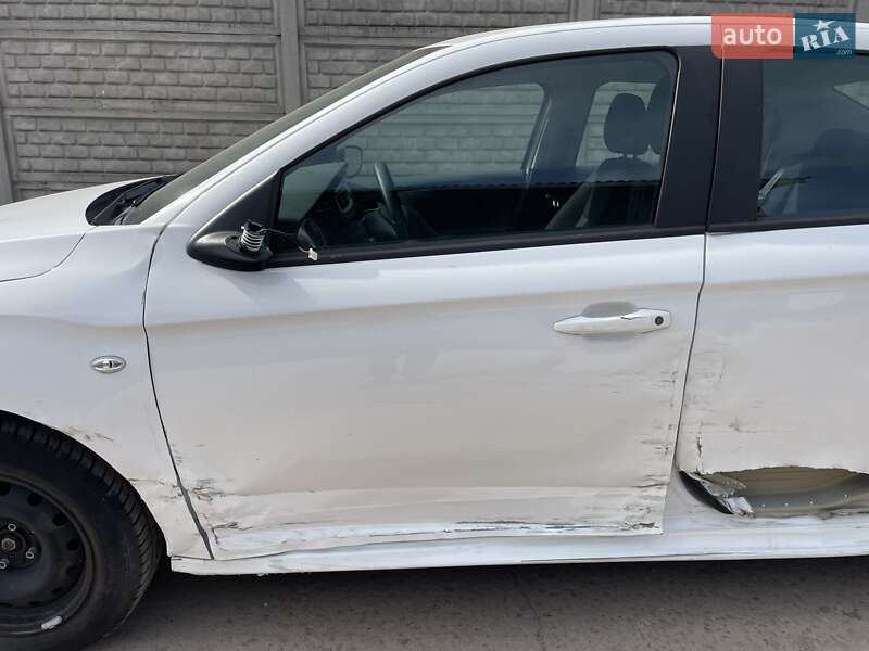 Седан Citroen C-Elysee 2023 в Чернигове