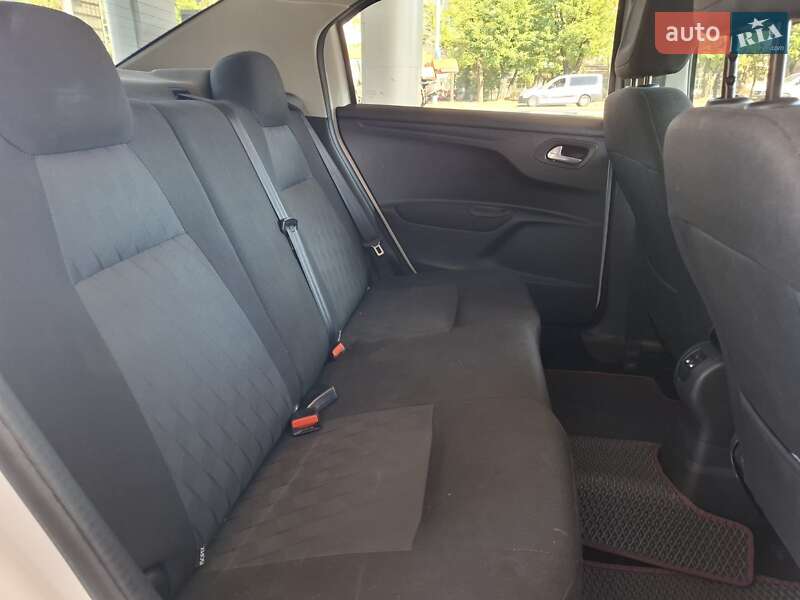 Седан Citroen C-Elysee 2015 в Миколаєві