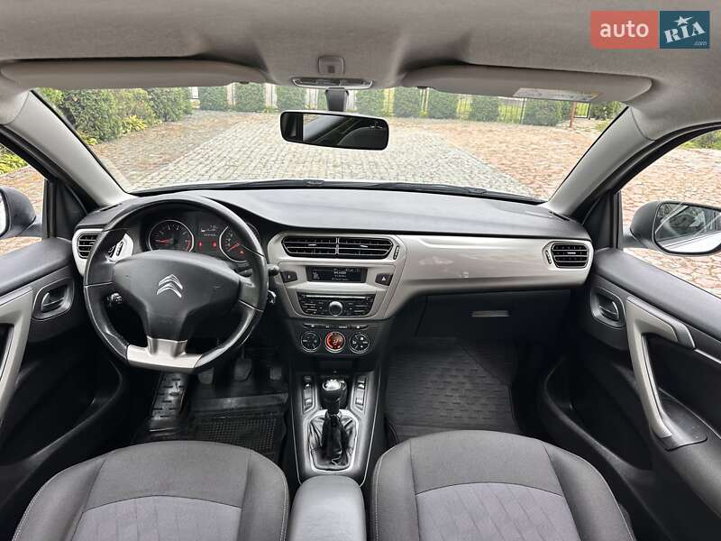 Седан Citroen C-Elysee 2017 в Киеве фото 17 Седан Citroen C-Elysee 2017 в Киеве