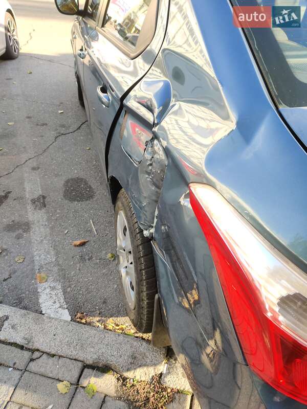 Седан Citroen C-Elysee 2013 в Запорожье фото 12 Седан Citroen C-Elysee 2013 в Запорожье