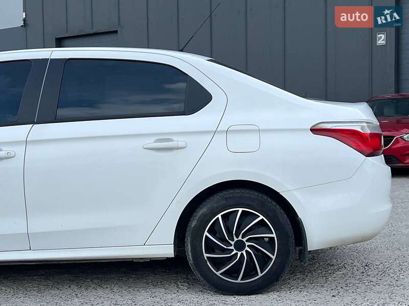 Седан Citroen C-Elysee 2013 в Львове фото 5 Седан Citroen C-Elysee 2013 в Львове