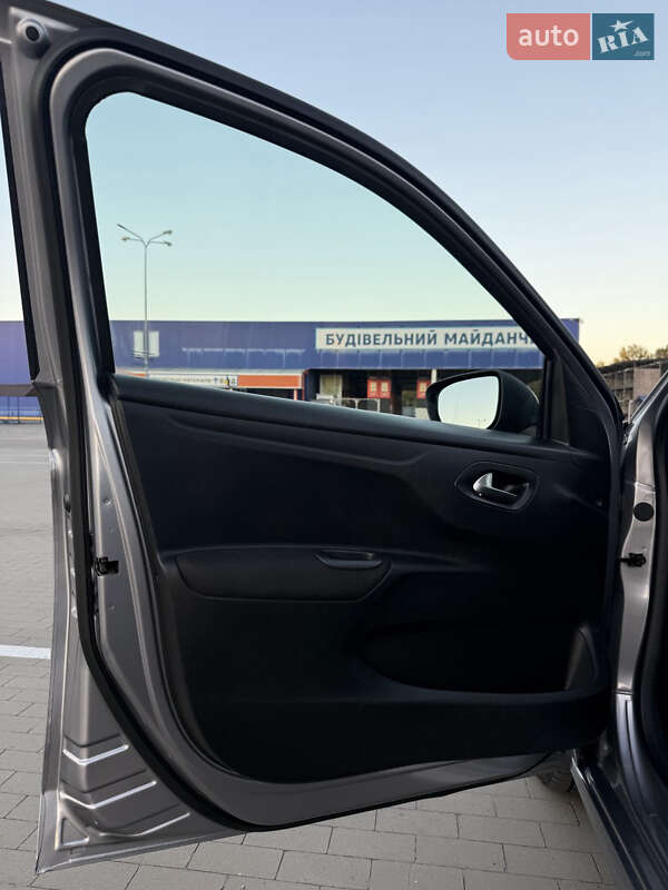 Седан Citroen C-Elysee 2017 в Києві