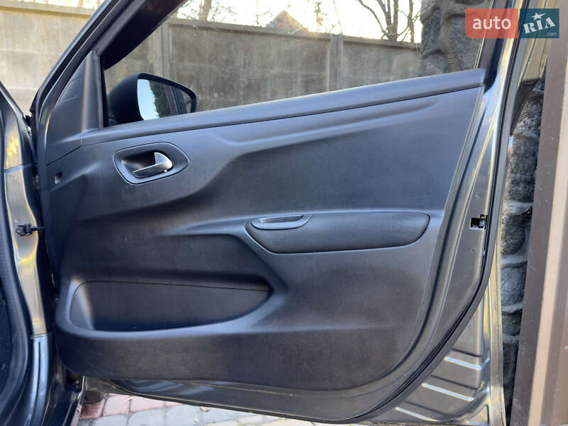 Седан Citroen C-Elysee 2017 в Києві