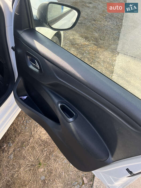 Седан Citroen C-Elysee 2013 в Рокитному фото 13 Седан Citroen C-Elysee 2013 в Рокитному