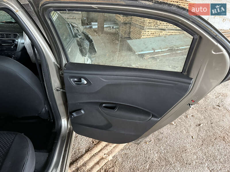 Седан Citroen C-Elysee 2013 в Вижнице фото 9 Седан Citroen C-Elysee 2013 в Вижнице