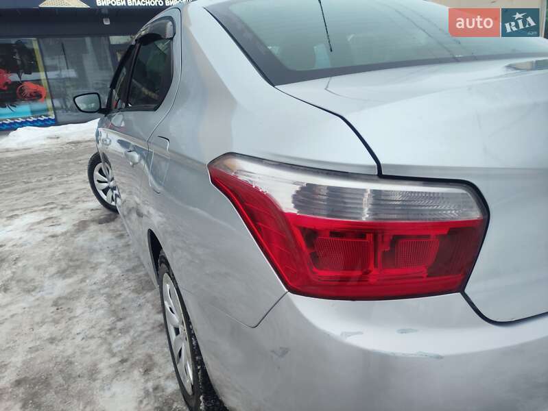 Седан Citroen C-Elysee 2013 в Софиевской Борщаговке