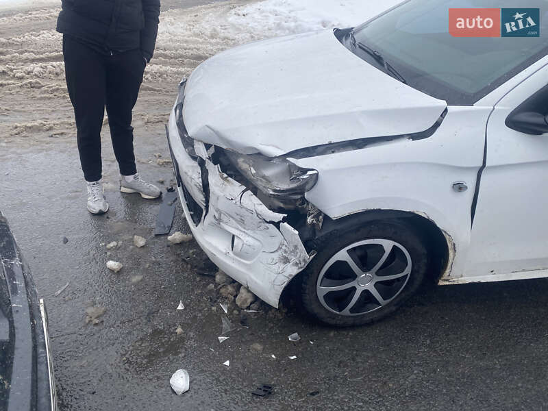 Citroen C-Elysee 2013