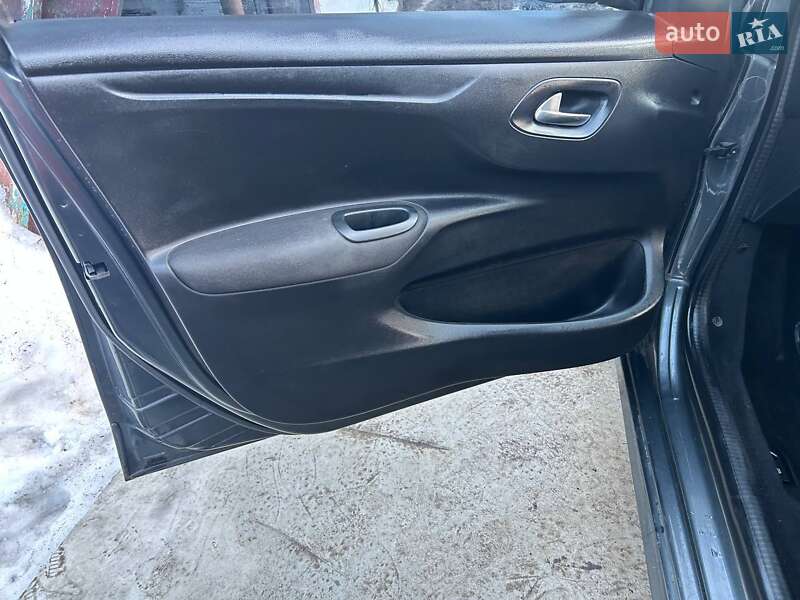 Седан Citroen C-Elysee 2017 в Киеве