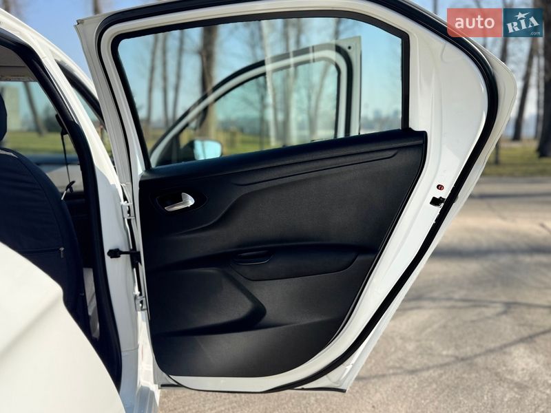 Седан Citroen C-Elysee 2017 в Киеве