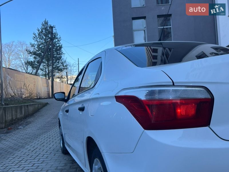 Седан Citroen C-Elysee 2014 в Ивано-Франковске