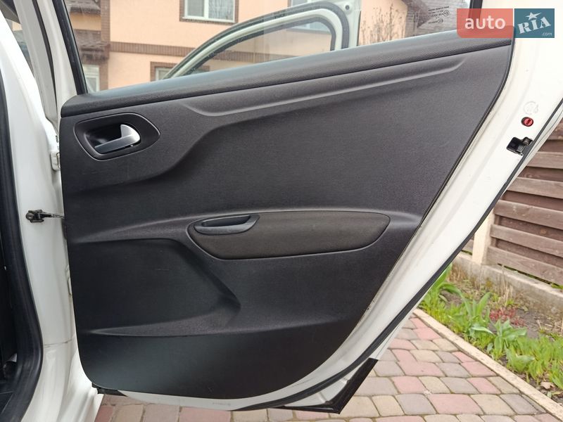 Седан Citroen C-Elysee 2013 в Хмельницькому