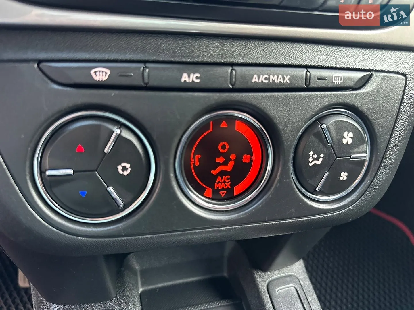 2016 Citroen C-Elysee - мініатюра 24