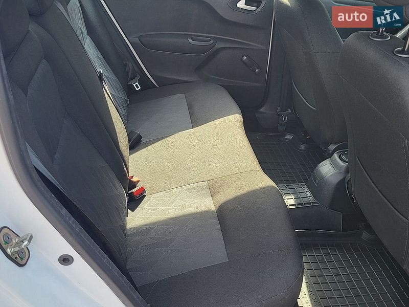 Седан Citroen C-Elysee 2023 в Києві фото 28 Седан Citroen C-Elysee 2023 в Києві