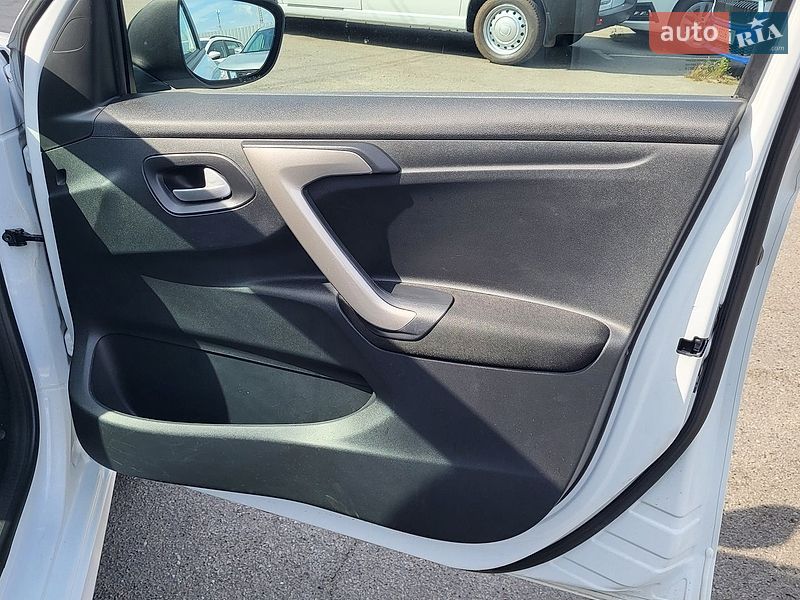 Седан Citroen C-Elysee 2023 в Києві фото 32 Седан Citroen C-Elysee 2023 в Києві