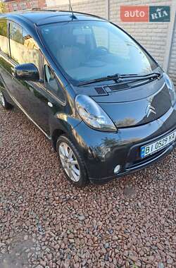 Хэтчбек Citroen C-Zero 2011 в 