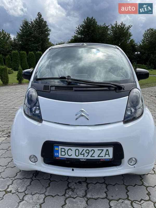 Хэтчбек Citroen C-Zero 2010 в Золочеве