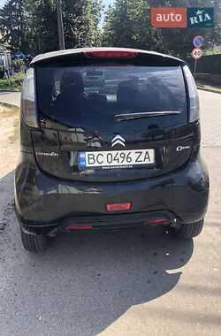 Хэтчбек Citroen C-Zero 2011 в 