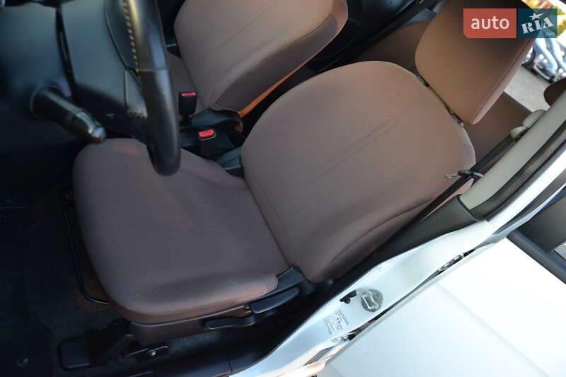 Хэтчбек Citroen C-Zero 2012 в Луцке