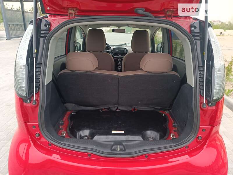 Хэтчбек Citroen C-Zero 2011 в Золочеве фото 25 Хэтчбек Citroen C-Zero 2011 в Золочеве