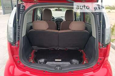 Хэтчбек Citroen C-Zero 2011 в 