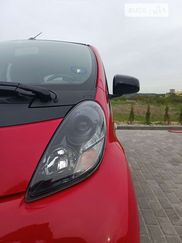 Хэтчбек Citroen C-Zero 2011 в Золочеве фото 33 Хэтчбек Citroen C-Zero 2011 в Золочеве