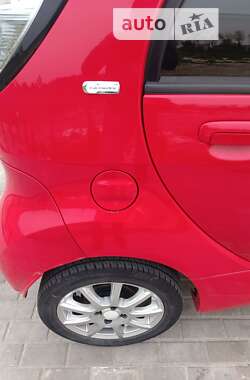 Хэтчбек Citroen C-Zero 2011 в 