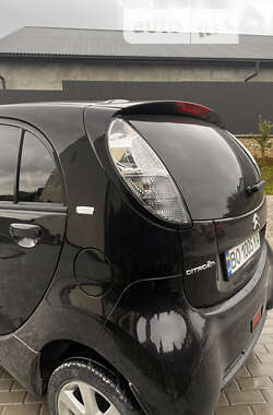 Хэтчбек Citroen C-Zero 2012 в 