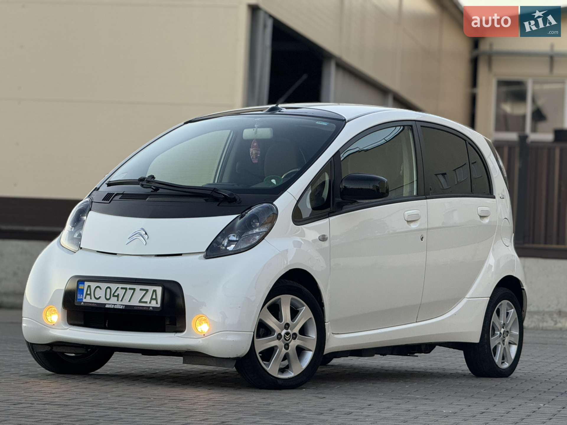 2011 Citroen C-ZERO - мініатюра 5