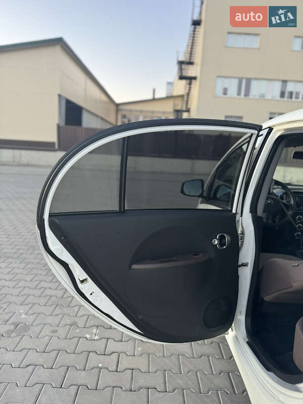 Хэтчбек Citroen C-Zero 2011 в Луцке фото 23 Хэтчбек Citroen C-Zero 2011 в Луцке