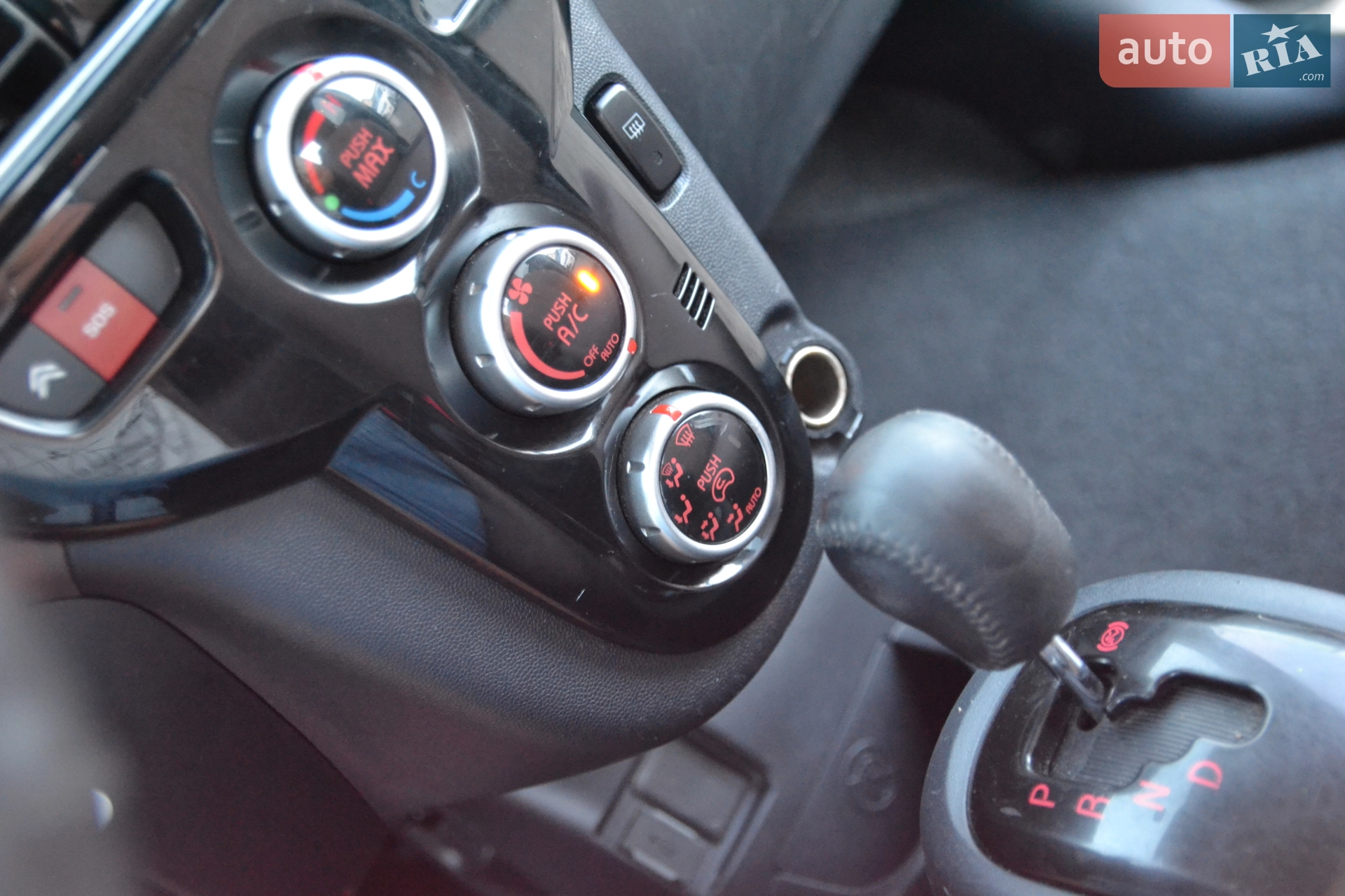 2013 Citroen C-ZERO - мініатюра 24