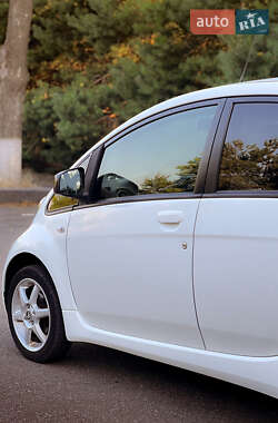 Хэтчбек Citroen C-Zero 2012 в 