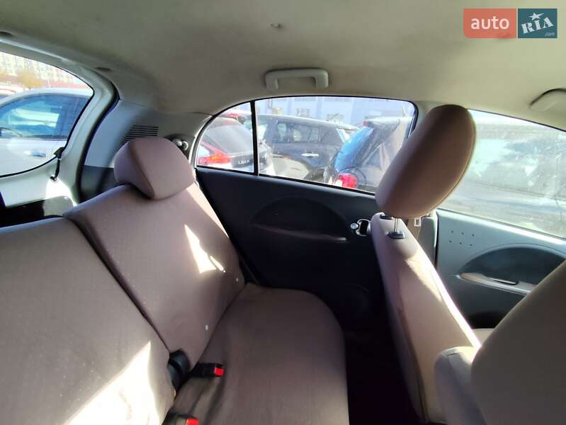 Хетчбек Citroen C-Zero 2011 в Києві
