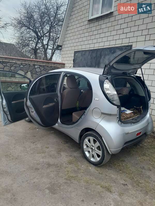 Хетчбек Citroen C-Zero 2011 в Вінниці