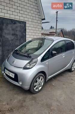 Хэтчбек Citroen C-Zero 2011 в 