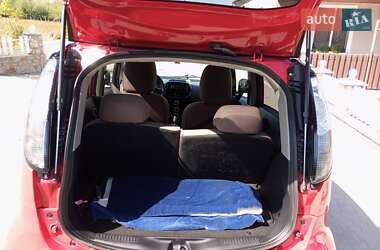 Хэтчбек Citroen C-Zero 2011 в 