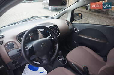 Хэтчбек Citroen C-Zero 2011 в 