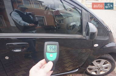 Хэтчбек Citroen C-Zero 2011 в 
