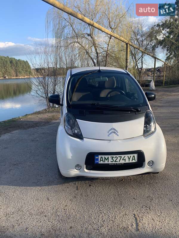 Хэтчбек Citroen C-Zero 2012 в Житомире