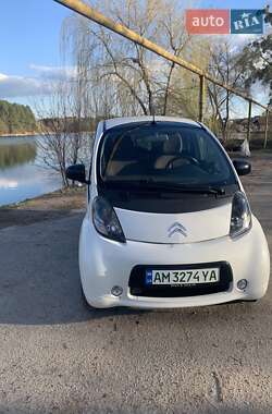 Хэтчбек Citroen C-Zero 2012 в 