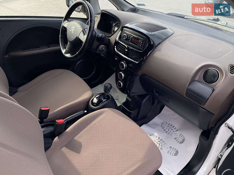 Хэтчбек Citroen C-Zero 2014 в Виннице