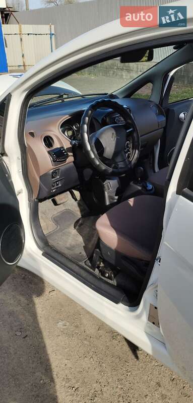 Хэтчбек Citroen C-Zero 2012 в Киеве фото 12 Хэтчбек Citroen C-Zero 2012 в Киеве