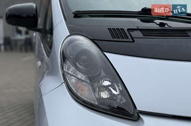 Хэтчбек Citroen C-Zero 2012 в 