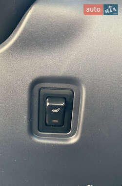 Хэтчбек Citroen C-Zero 2011 в 