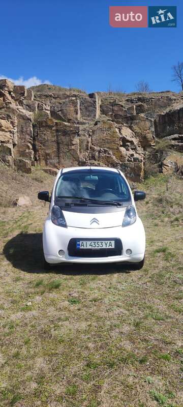 Хетчбек Citroen C-Zero 2012 в 
