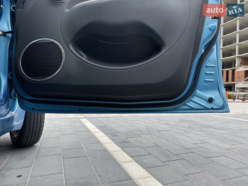 Хетчбек Citroen C-Zero 2015 в Львові