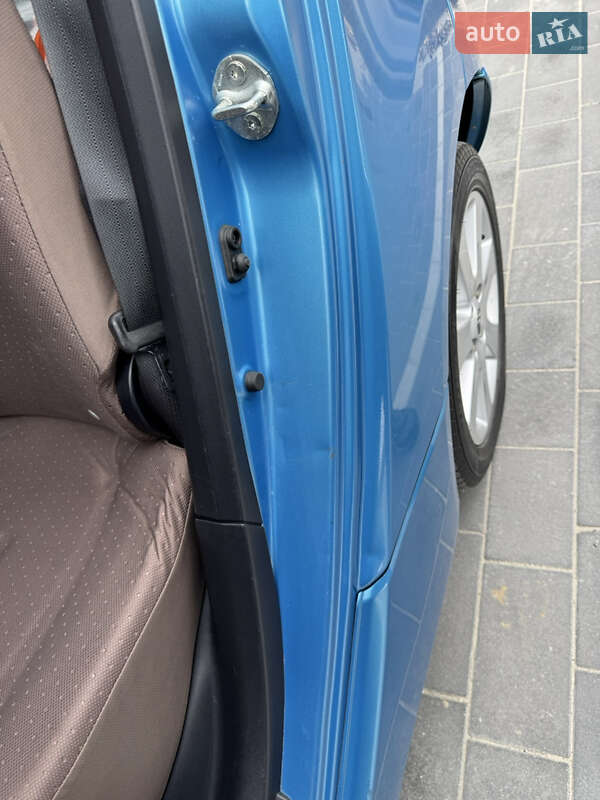 Хетчбек Citroen C-Zero 2015 в Львові