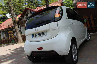 Хэтчбек Citroen C-Zero 2011 в 